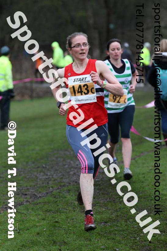 Senior and veteran womens Durham Cathedral Cross Country Relays, Maiden Castle, Durham. Photo: David T. Hewitson/Sports for All Pics
